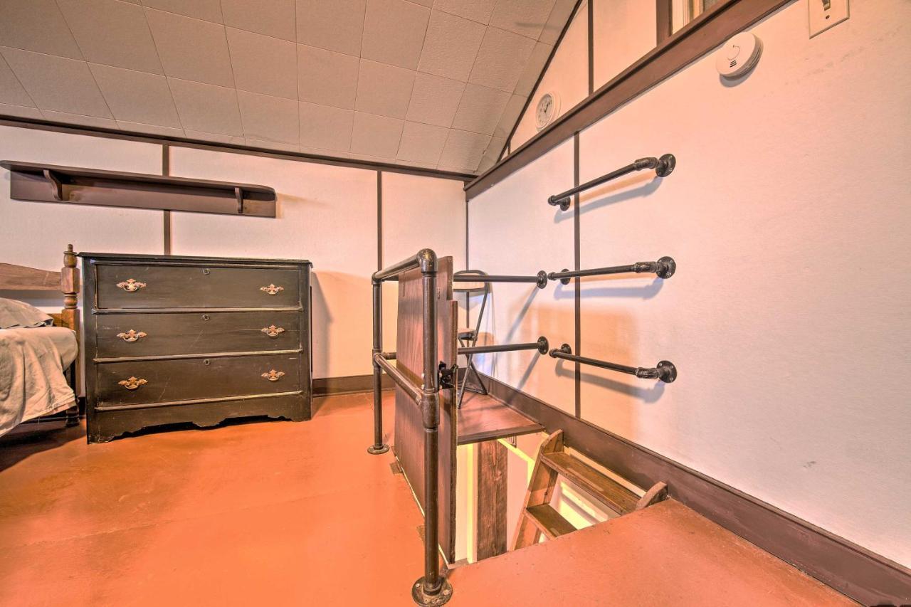Remote 1901 Studio Cabin With Loft - Pets Allowed! Allenwood Bagian luar foto